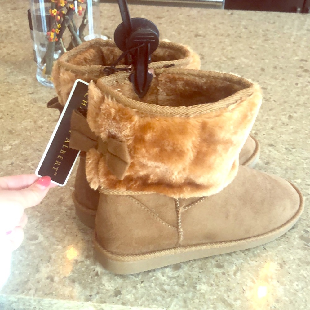 NWT Charles Albert Fur Boots size 10 /11